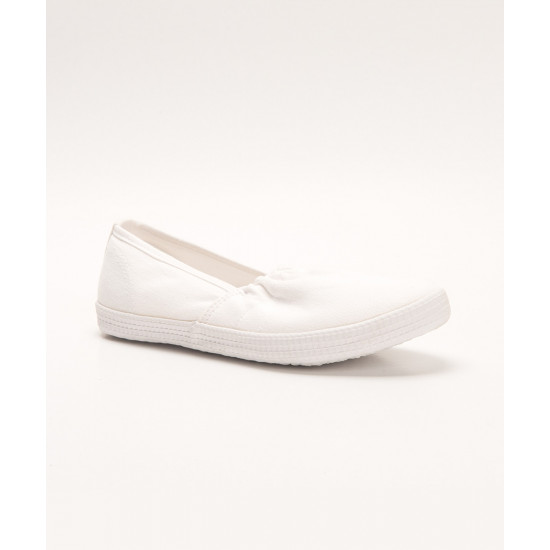 Female Canvas Shoes -White